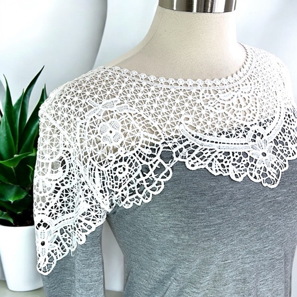 Heather Gray Plain Lace Long Sleeve Crew Neck T-Shirt - Picture 8 of 16